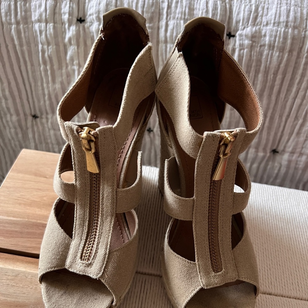 Beige/Tan Wedges 14th & union